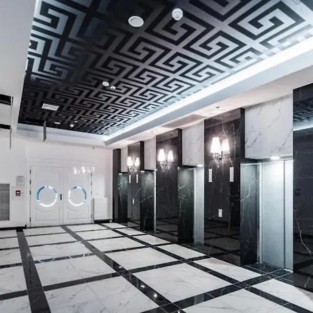 Hanza Tower 23 Pool & Jacussi شقة