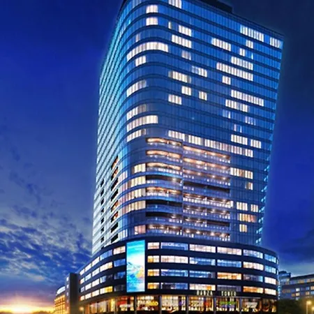 Hanza Tower 23 Pool & Jacussi